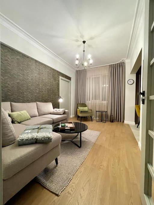 Luxury 2 Bedroom Top Central Apartment Sofia Esterno foto